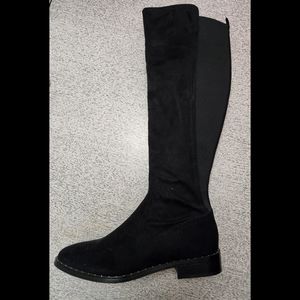 Tall, black boots, brand new, size 10